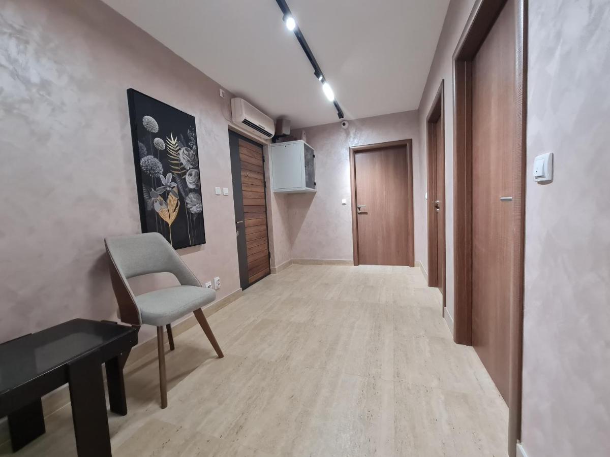 Airport Molko Apartments Surčin Exterior foto