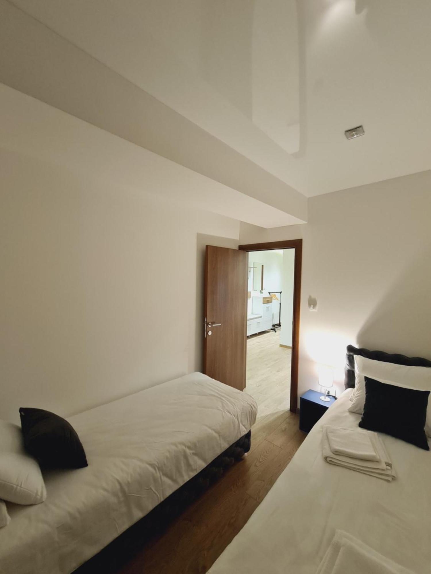 Airport Molko Apartments Surčin Exterior foto