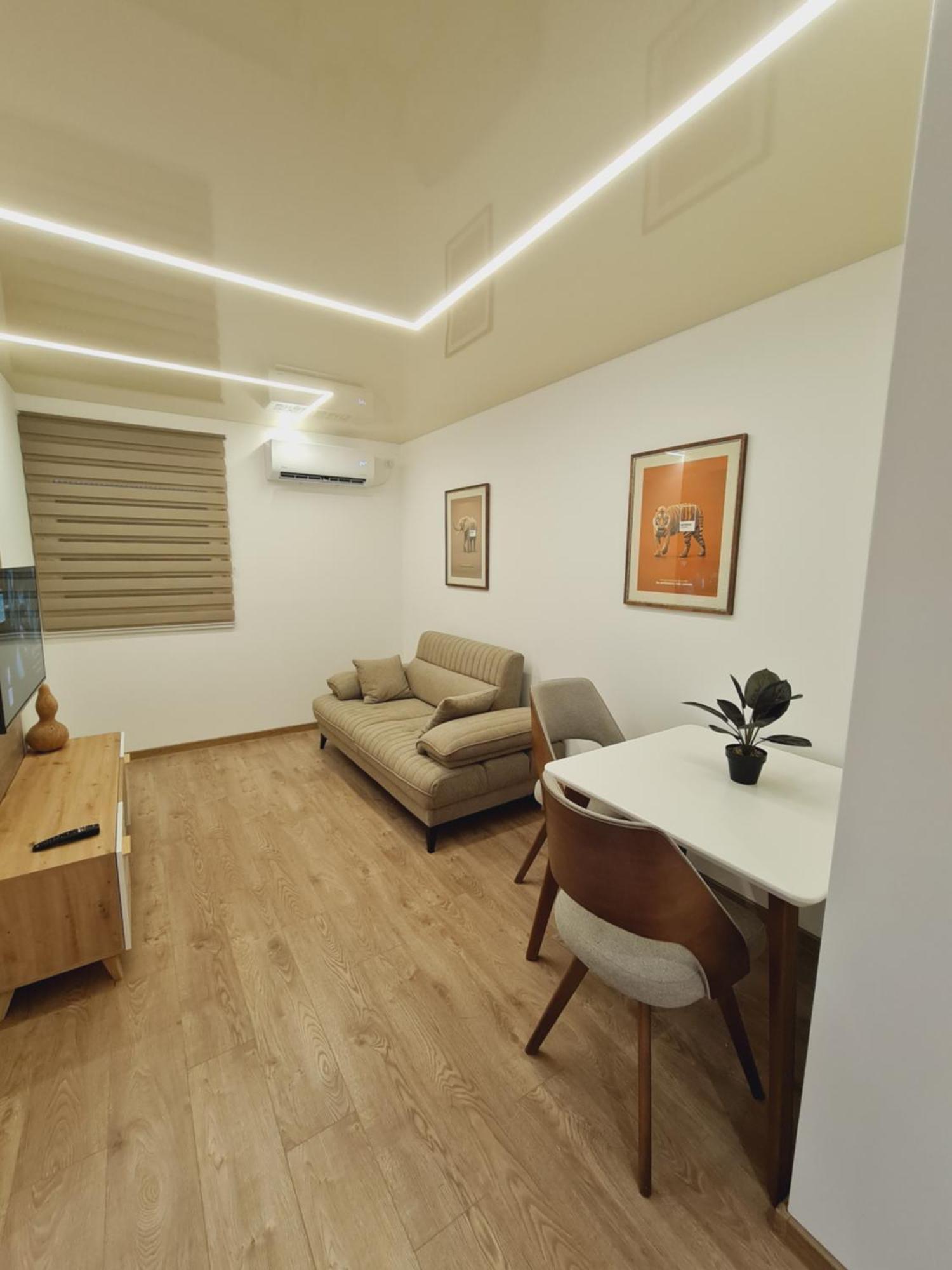 Airport Molko Apartments Surčin Exterior foto