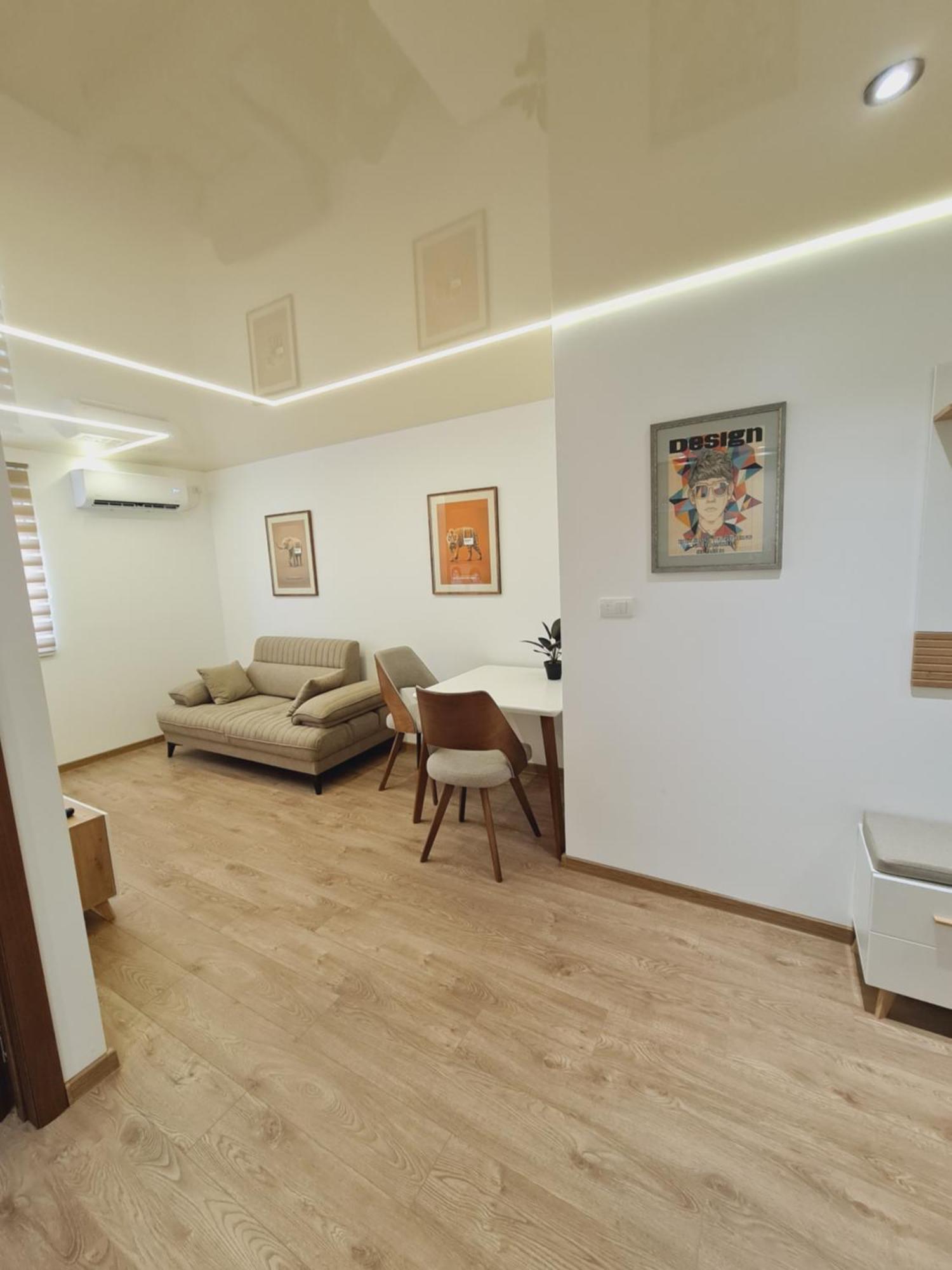 Airport Molko Apartments Surčin Exterior foto